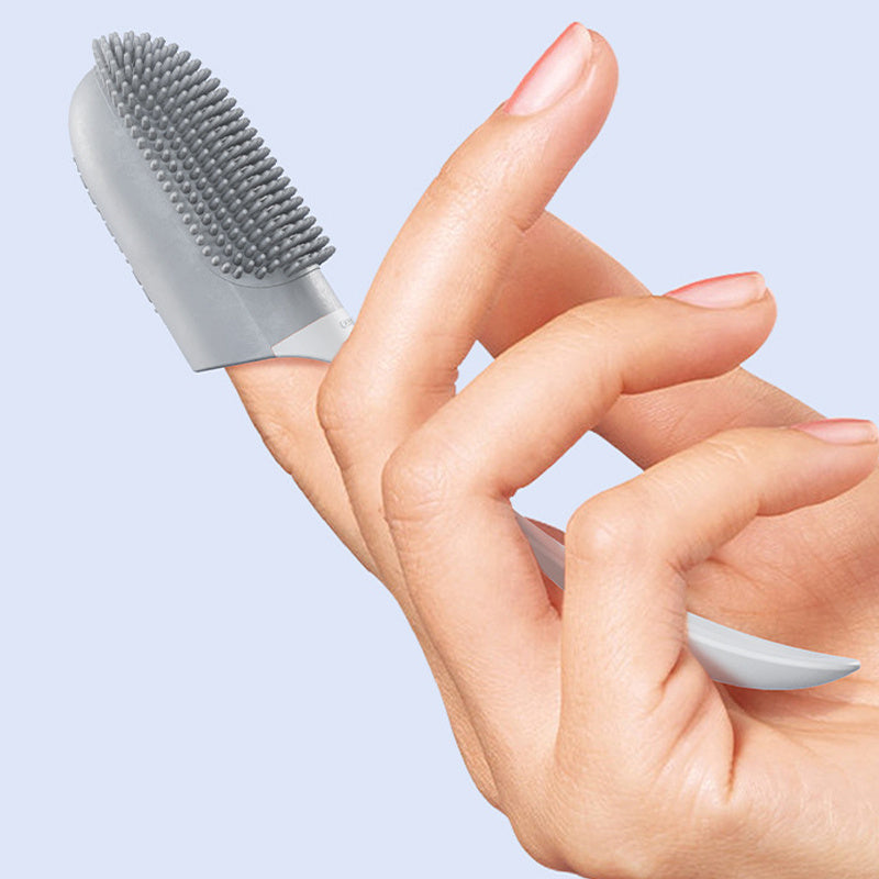 Handheld pet teeth cleaning supplies with soft silicone bristles for effective dental care
